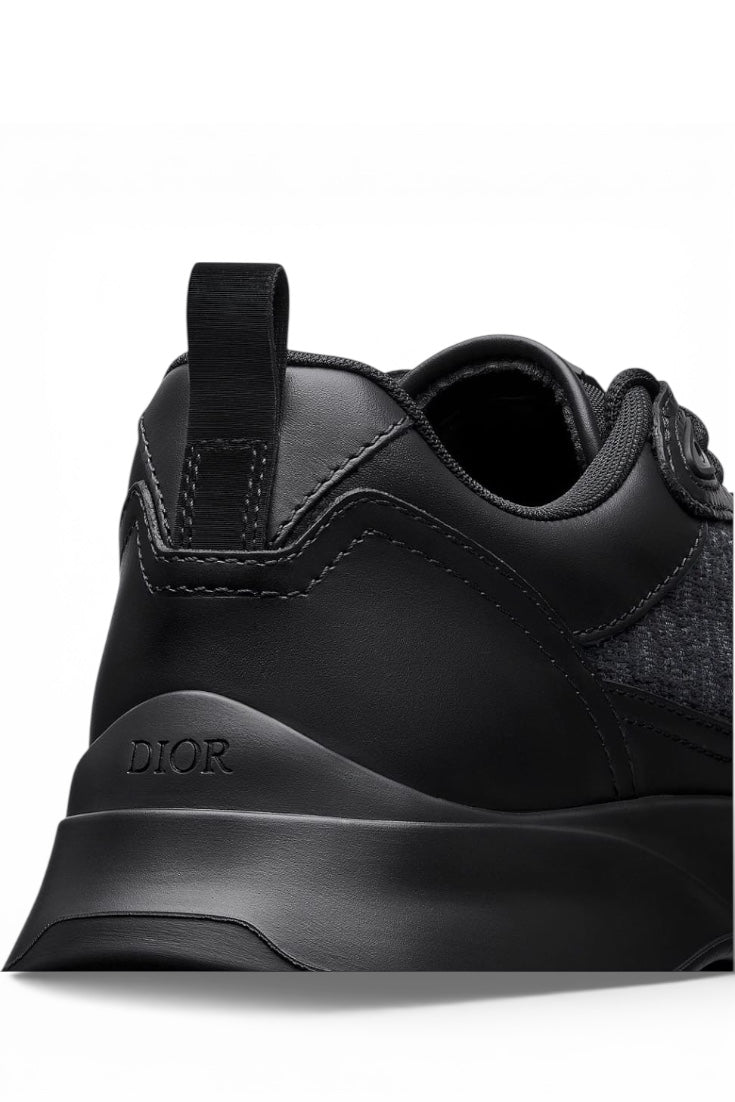 Luxury Men Mid Ankle Sneaker Signature