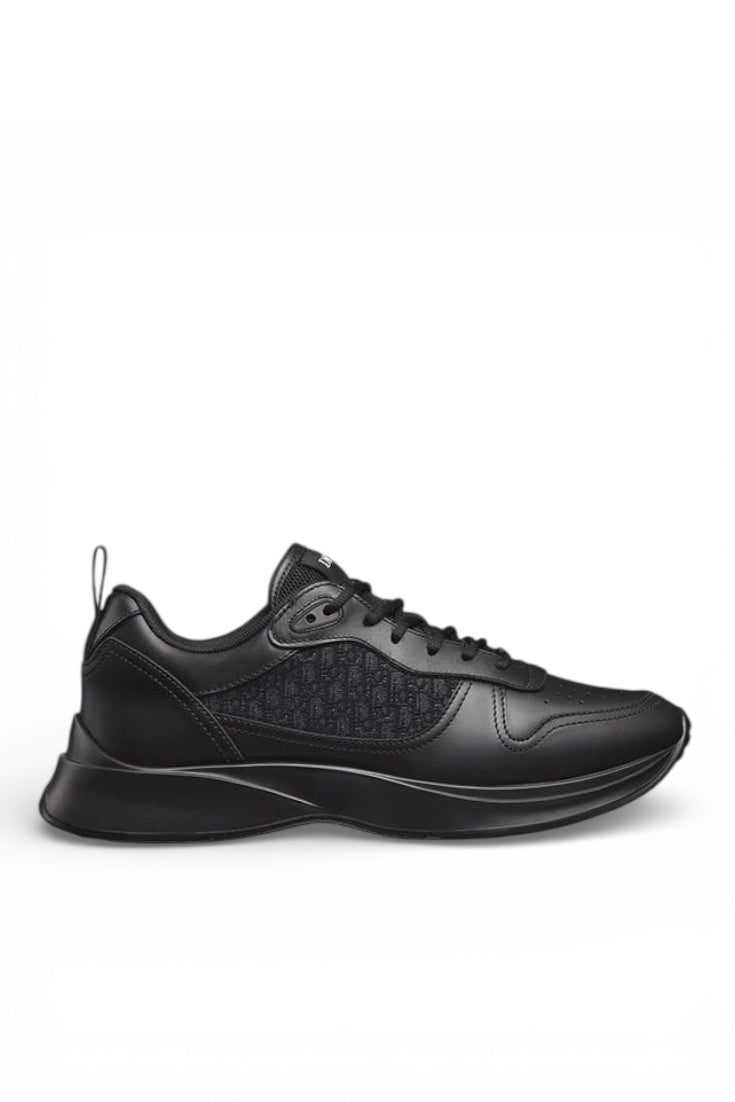 Luxury Men Mid Ankle Sneaker Signature