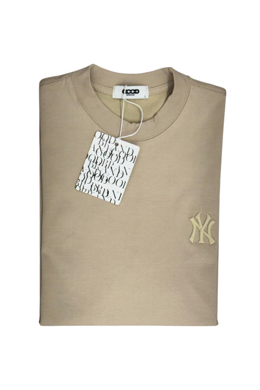 Luxury Round Neck Tshirt With Drop Shoulder And Embroidery Print